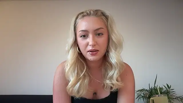 Kitty Swetty online show from May 21, 2026, 7:10 pm