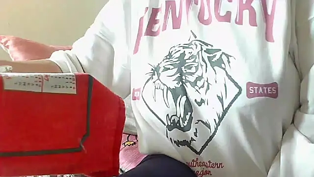 sexy tettona online show from October 29, 2025, 12:40 pm