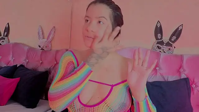 Snapshot of KARINAJTORRES chatting on December 2, 2025, 9:10 pm KARINAJTORRES online show from December 2, 2025, 9:10 pm