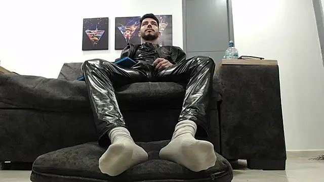 mackdaniels online show from April 15, 2026, 10:10 pm