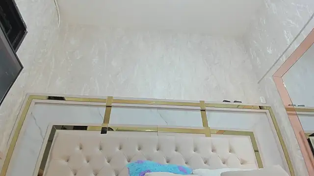 Snapshot of megan_rous_ chatting on September 15, 2025, 3:06 am megan rous online show from September 15, 2025, 3:06 am