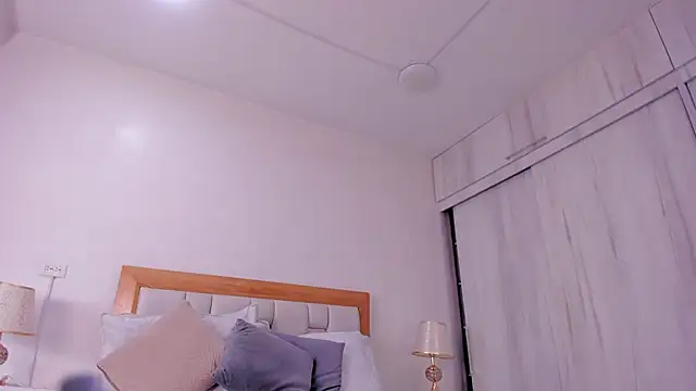 Snapshot of megan_rous_ chatting on October 19, 2025, 3:18 am megan rous online show from October 19, 2025, 3:18 am