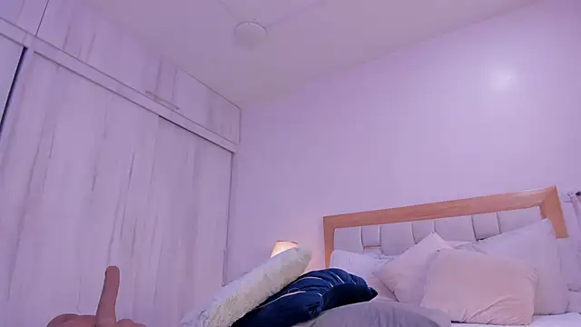 Snapshot of megan_rous_ chatting on December 16, 2025, 3:11 am megan rous online show from December 16, 2025, 3:11 am