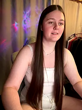 Snapshot of Cuty_Kitty chatting on December 14, 2025, 8:57 pm Cuty Kitty online show from December 14, 2025, 8:57 pm