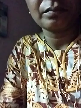 Snapshot of kavinila143 chatting on August 1, 2026, 12:10 am kavinila143 online show from August 1, 2026, 12:10 am