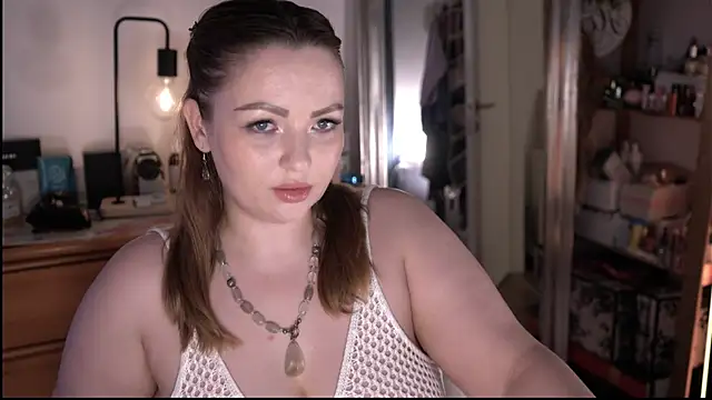 marrygrayes online show from June 22, 2026, 7:44 pm