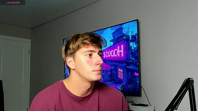 DaniHort online show from September 21, 2025, 1:13 pm