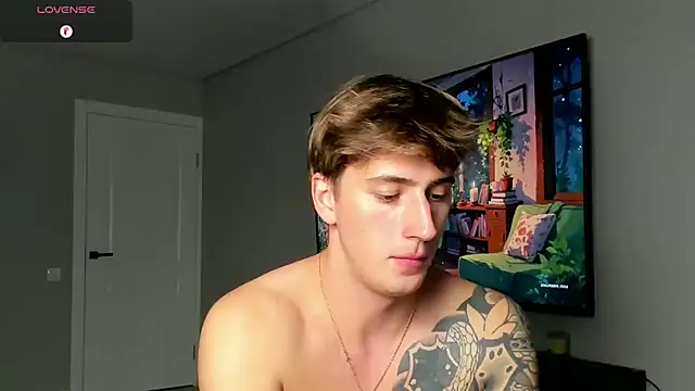 DaniHort online show from October 26, 2025, 2:12 pm