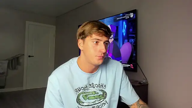 Snapshot of DaniHort chatting on January 9, 2026, 1:14 pm DaniHort online show from January 9, 2026, 1:14 pm