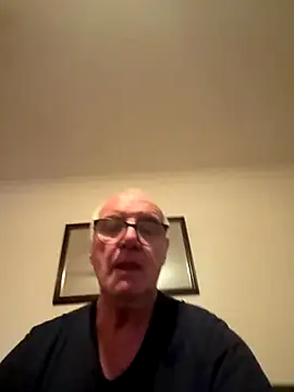 Snapshot of mke1874 chatting on January 6, 2026, 9:13 am mke1874 online show from January 6, 2026, 9:13 am