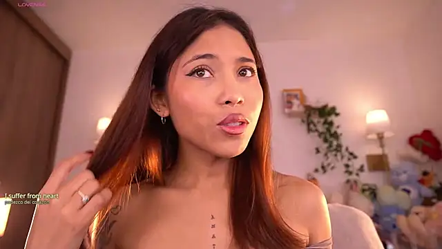 Snapshot of violeth____ chatting on January 6, 2026, 1:26 pm violeth online show from January 6, 2026, 1:26 pm