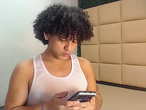 Xfire boy69 online show from October 3, 2025, 4:26 pm