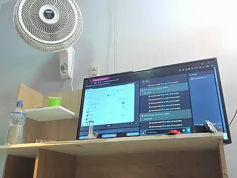 Xfire boy69 online show from February 11, 2026, 1:10 am