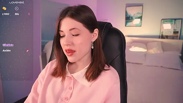 Snapshot of Kimmie_shine chatting on February 10, 2026, 8:18 am Kimmie shine online show from February 10, 2026, 8:18 am