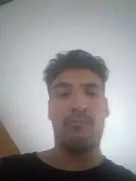 bigandstrong2217 online show from April 1, 2026, 4:46 am