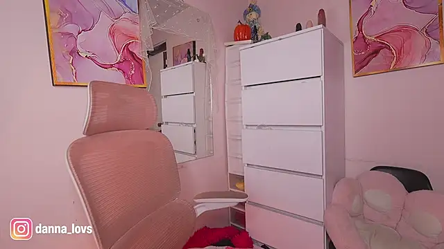 Snapshot of Dannaa_Lovs chatting on October 24, 2025, 5:31 pm Dannaa Lovs online show from October 24, 2025, 5:31 pm