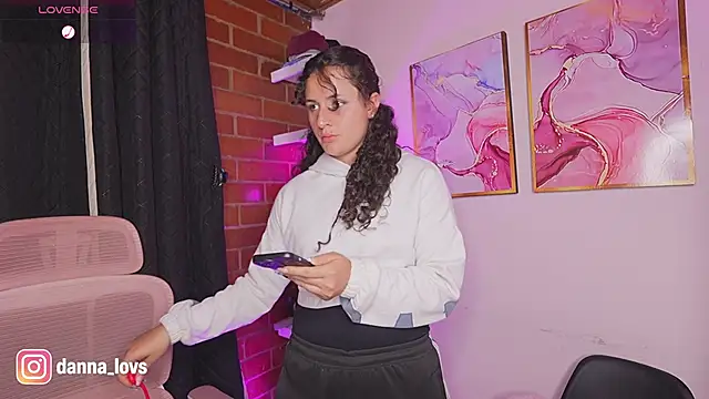 Snapshot of Dannaa_Lovs chatting on October 30, 2025, 5:13 pm Dannaa Lovs online show from October 30, 2025, 5:13 pm