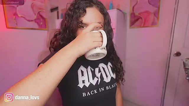 Snapshot of Dannaa_Lovs chatting on November 12, 2025, 6:52 pm Dannaa Lovs online show from November 12, 2025, 6:52 pm