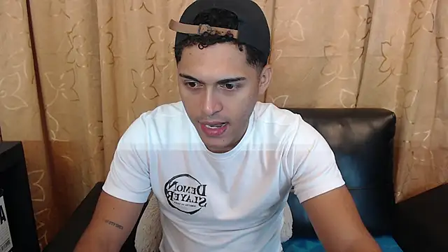 Derek Storm  online show from April 6, 2026, 10:49 am