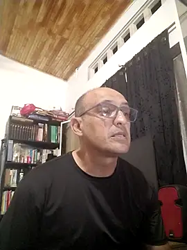 Snapshot of jorge406 chatting on April 28, 2026, 11:32 pm jorge406 online show from April 28, 2026, 11:32 pm