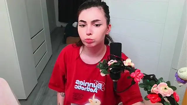 peachyness online show from April 26, 2026, 3:10 pm