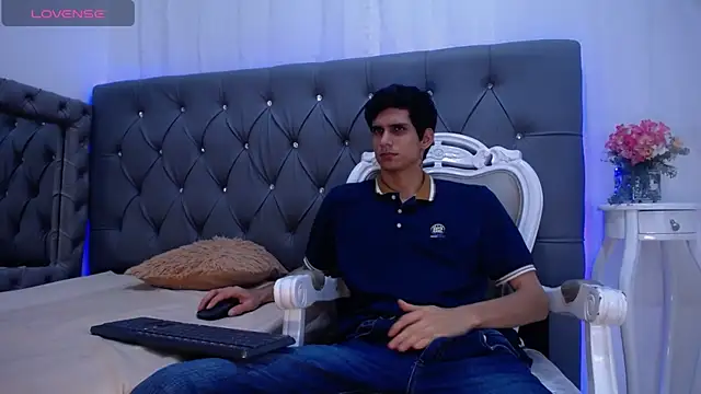 Sebalexis7 online show from October 28, 2025, 3:10 am