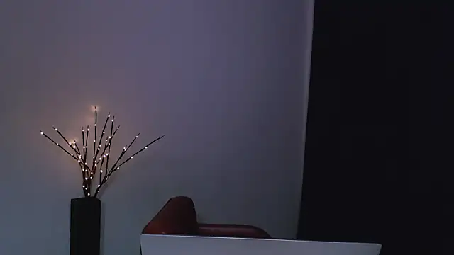 Lia noo regrets online show from December 22, 2025, 5:32 pm