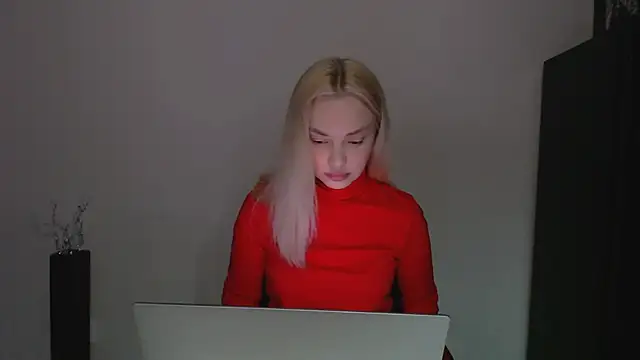 Lia noo regrets online show from April 16, 2026, 5:14 pm