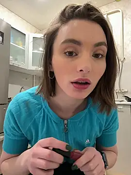 ZariaFlame online show from February 5, 2026, 10:03 pm