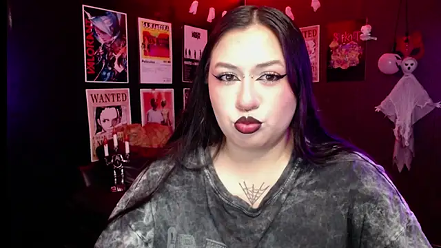 Ravendark  online show from October 7, 2025, 7:22 pm