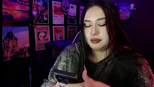 Ravendark  online show from January 13, 2026, 6:35 pm