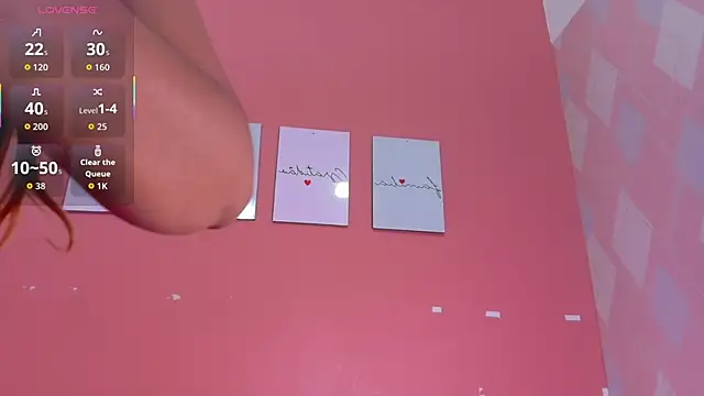 MySugarmoomy online show from November 5, 2025, 7:25 pm