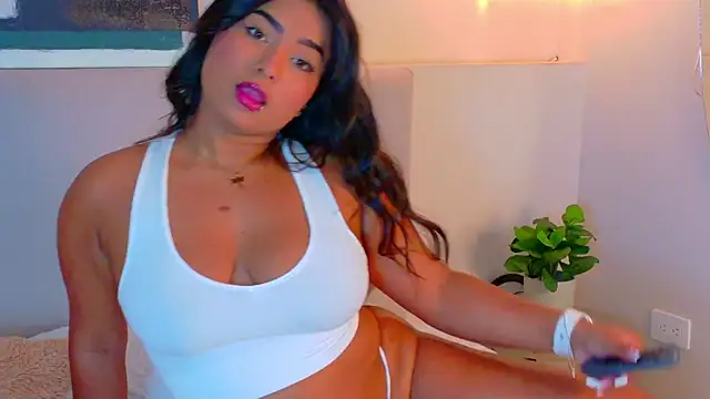 LanaRozz online show from February 17, 2026, 7:42 pm