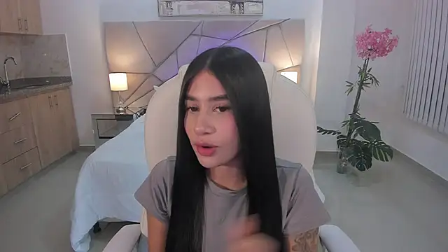 miranda crawfor online show from March 11, 2026, 4:07 am