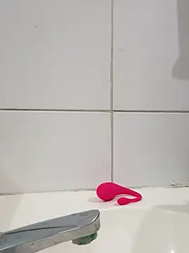 francheskaaaaaaaa22ot online show from December 2, 2025, 11:59 am