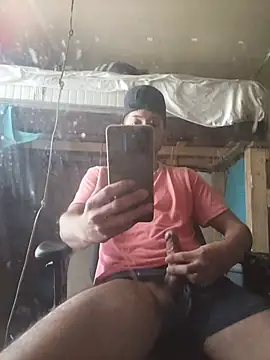 Snapshot of TUcalifa chatting on June 26, 2026, 6:56 pm TUcalifa online show from June 26, 2026, 6:56 pm