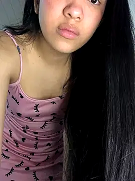 ashleyy20 online show from November 20, 2025, 11:37 pm