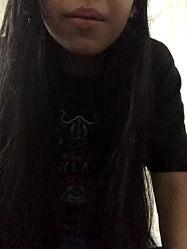 ashleyy20 online show from December 14, 2025, 8:20 am