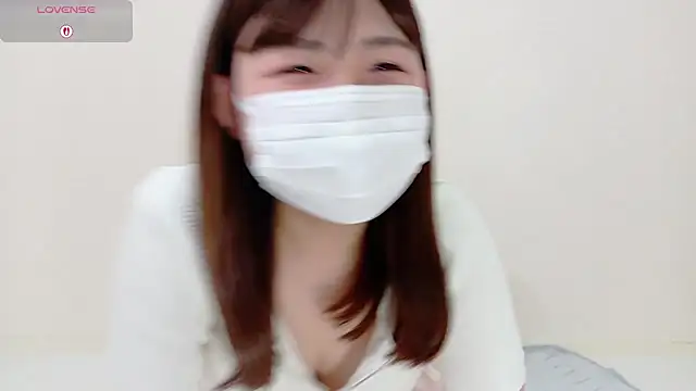 Snapshot of mana-chan chatting on October 7, 2025, 9:17 am mana-chan online show from October 7, 2025, 9:17 am