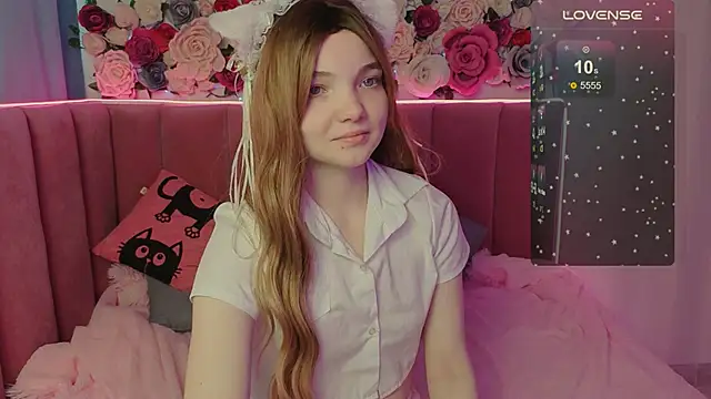 AnimeAlica18 online show from November 1, 2025, 2:24 am