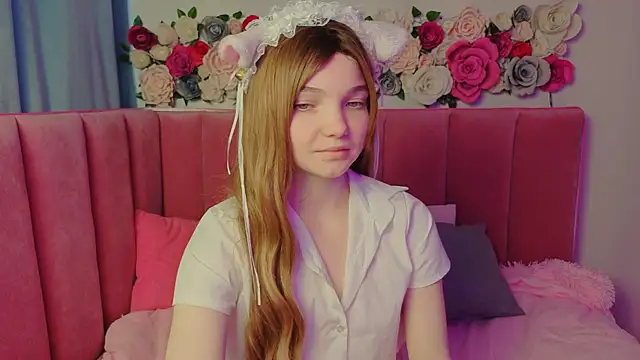 AnimeAlica18 online show from November 5, 2025, 2:33 am