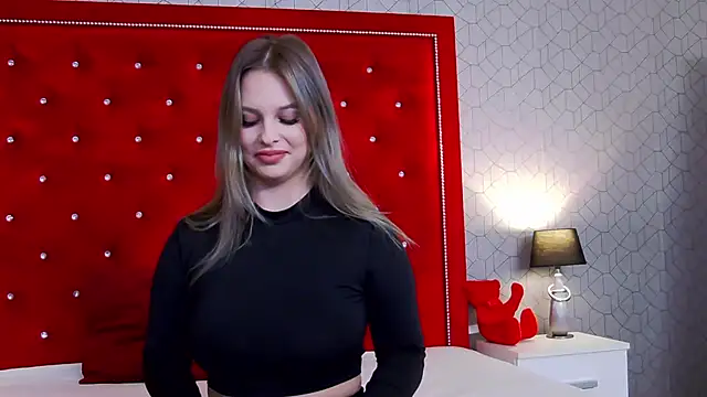 Ellsa Jean  online show from November 17, 2025, 5:13 am