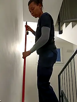 Flacidas online show from December 2, 2025, 7:57 am