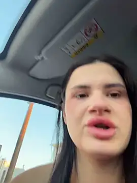 Snapshot of MiraReach chatting on January 19, 2026, 3:21 am MiraReach online show from January 19, 2026, 3:21 am