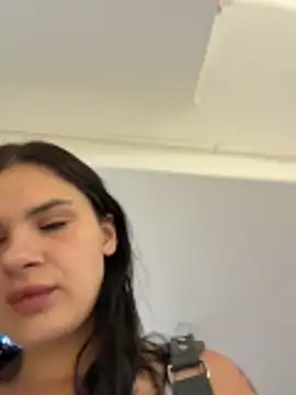 Snapshot of MiraReach chatting on February 14, 2026, 2:08 am MiraReach online show from February 14, 2026, 2:08 am