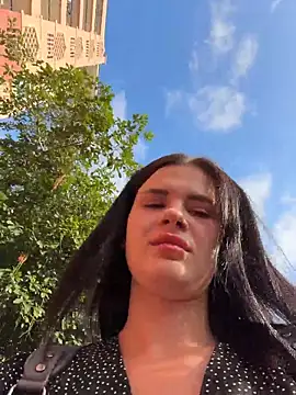 Snapshot of MiraReach chatting on March 2, 2026, 12:57 am MiraReach online show from March 2, 2026, 12:57 am