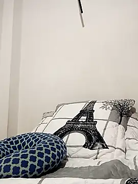 jean--98 online show from April 15, 2026, 7:58 pm