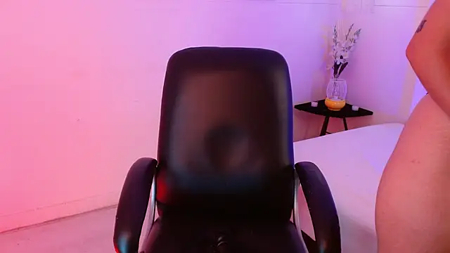 jeroharper online show from October 12, 2025, 4:39 pm