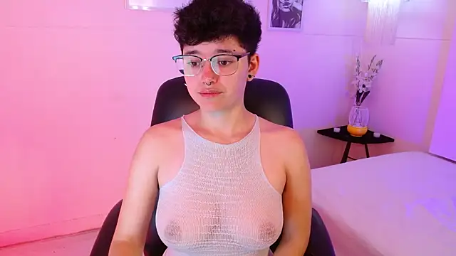 jeroharper online show from October 22, 2025, 3:45 pm