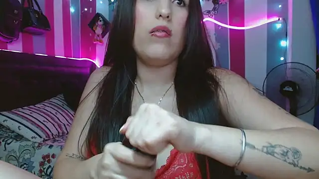 Snapshot of karo_lovely chatting on December 3, 2025, 10:30 pm karo lovely online show from December 3, 2025, 10:30 pm